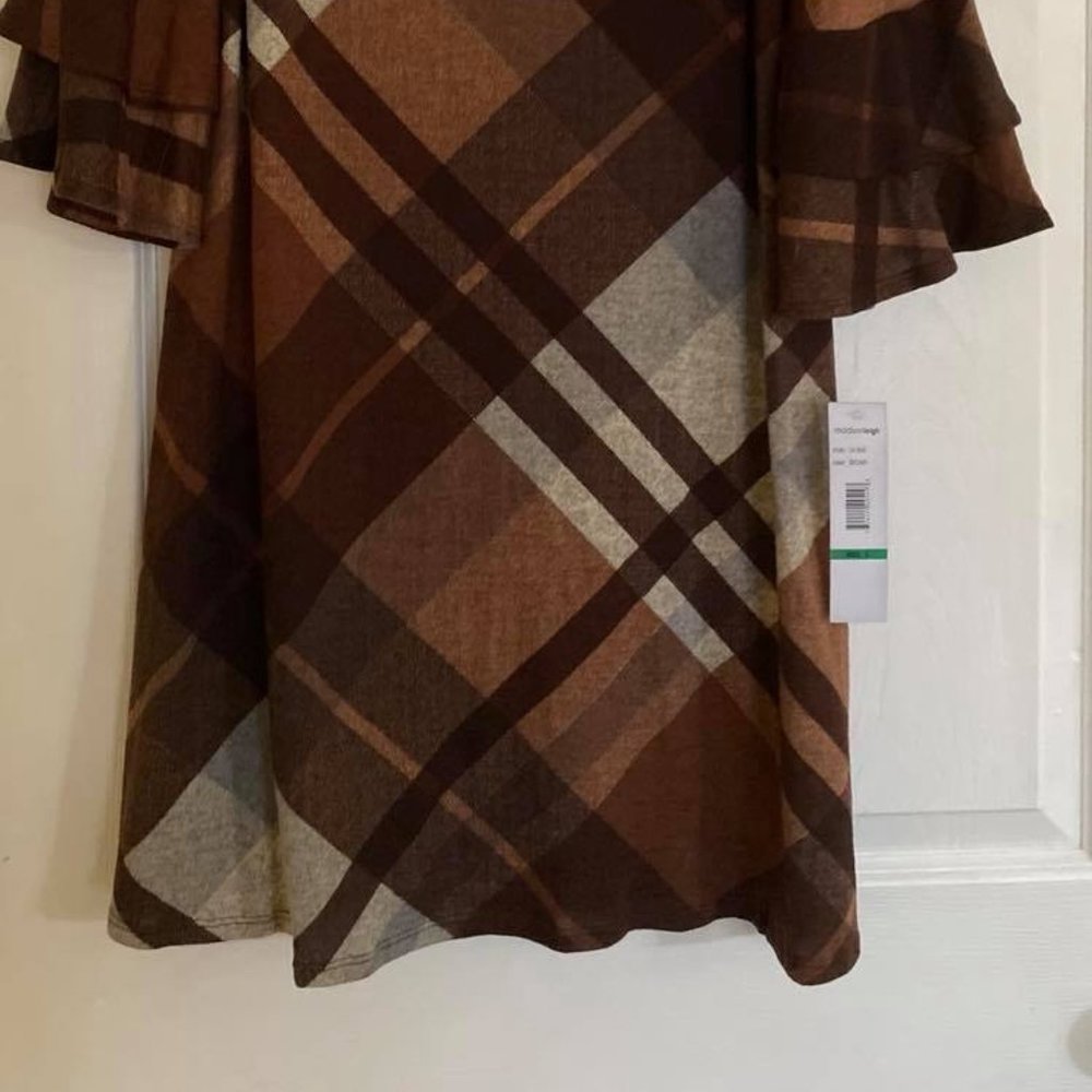 Dress - Picture 3 of 3